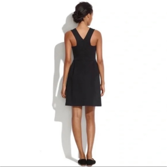 Madewell Skater Style Box Pleat Scuba Dress‎ - Picture 2 of 13